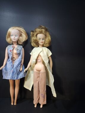 Vintage-Style Blonde Fashion Dolls with Blue and Cream Outfits - Kids Toys